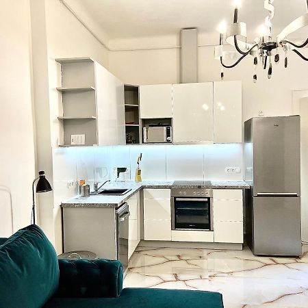 L8 Guesthouse 布达佩斯 外观 照片