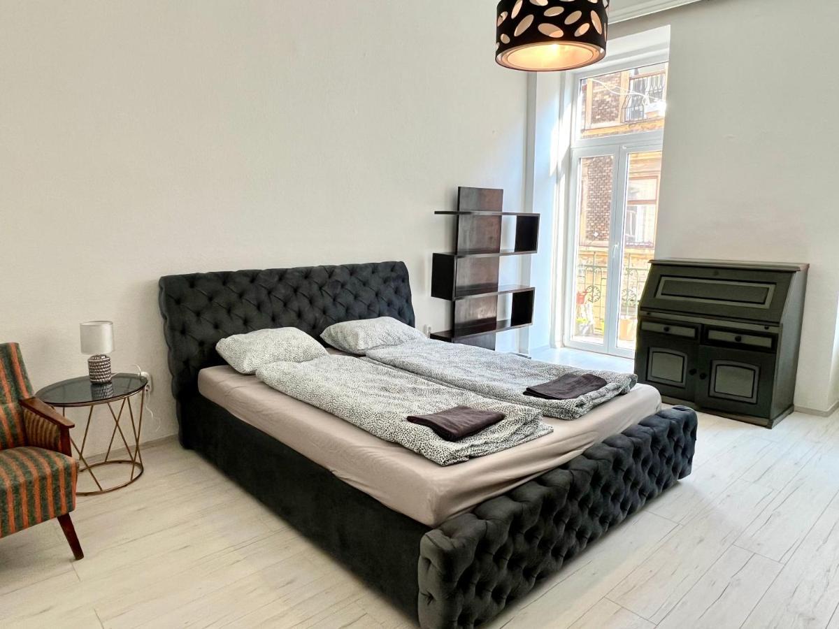L8 Guesthouse 布达佩斯 外观 照片