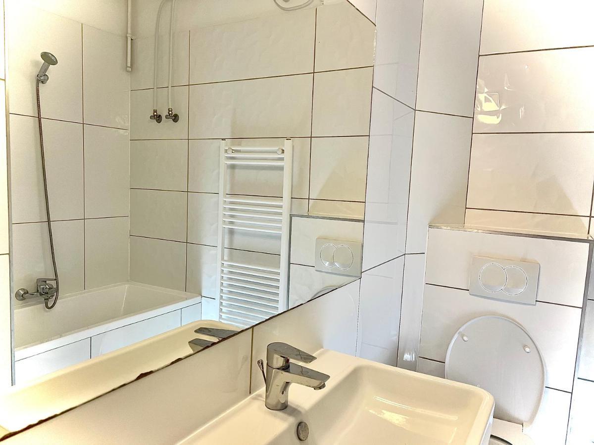 L8 Guesthouse 布达佩斯 外观 照片