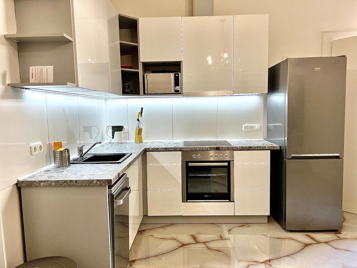 L8 Guesthouse 布达佩斯 外观 照片
